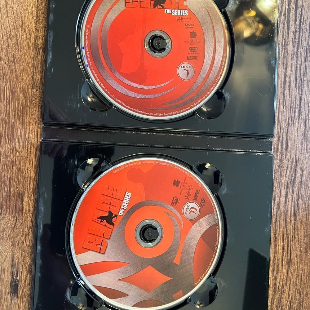 Blade The Complete Series - Picture 4 of 4